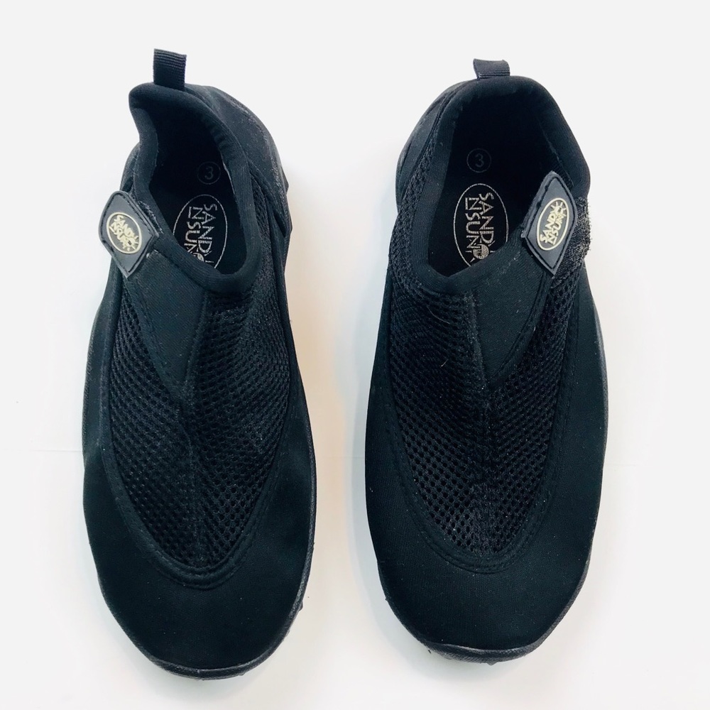 Sand and sun black water shoes